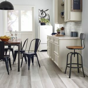 Hardwood flooring in kitchen | Sackett's Flooring Solutions